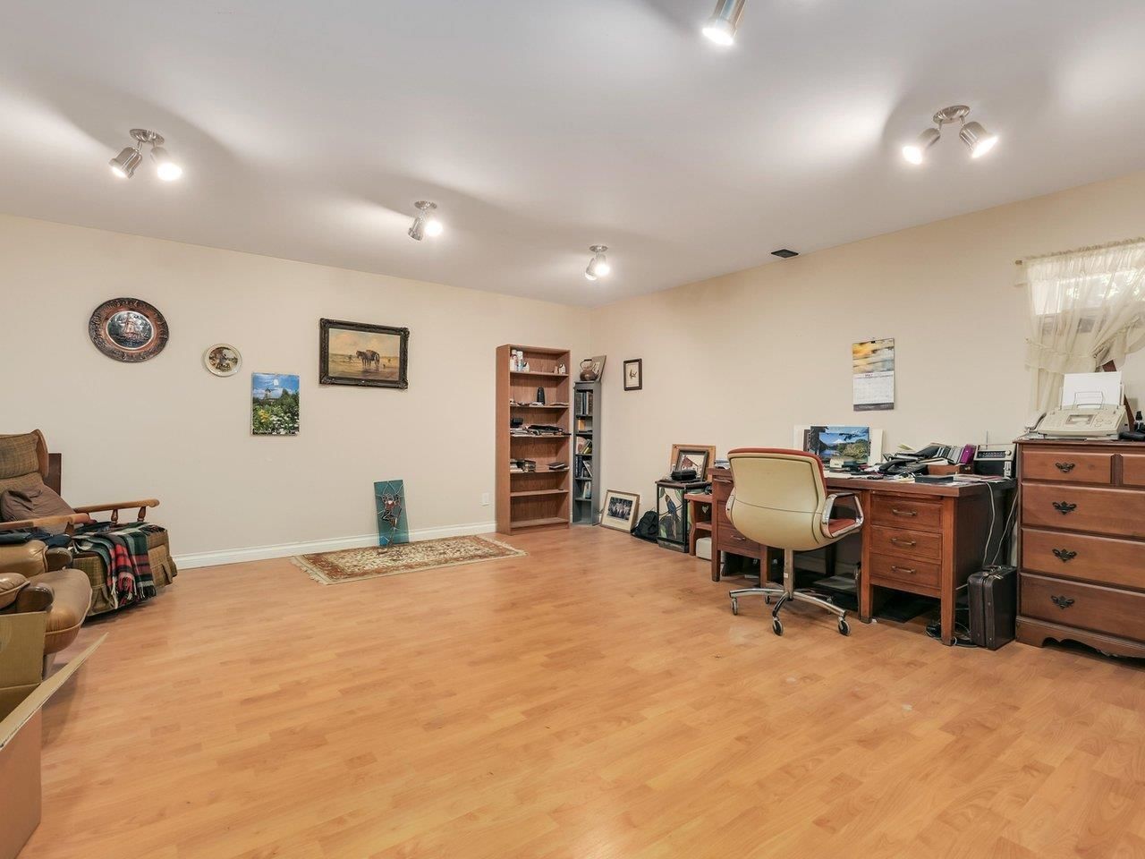 Listing Image 31