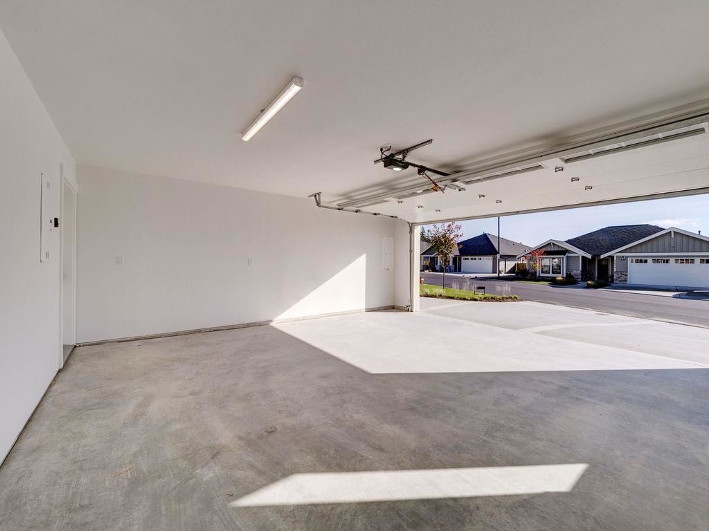 Listing Image 30