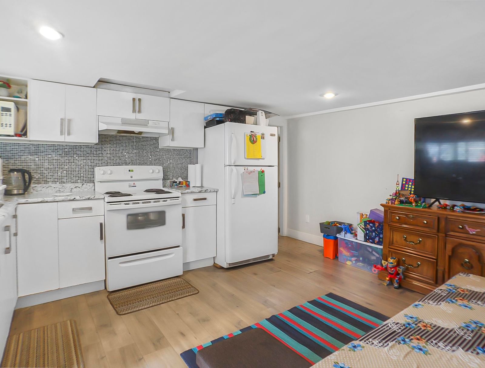 Listing Image 21