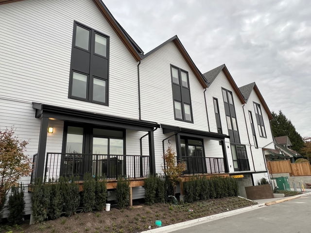 112 - 1306 Laval Square