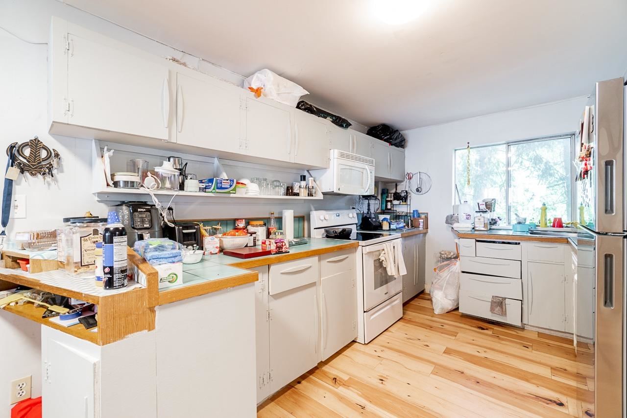 Listing Image 8