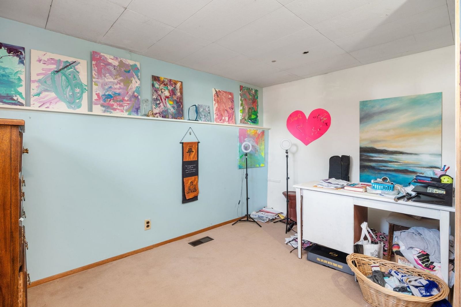 Listing Image 22