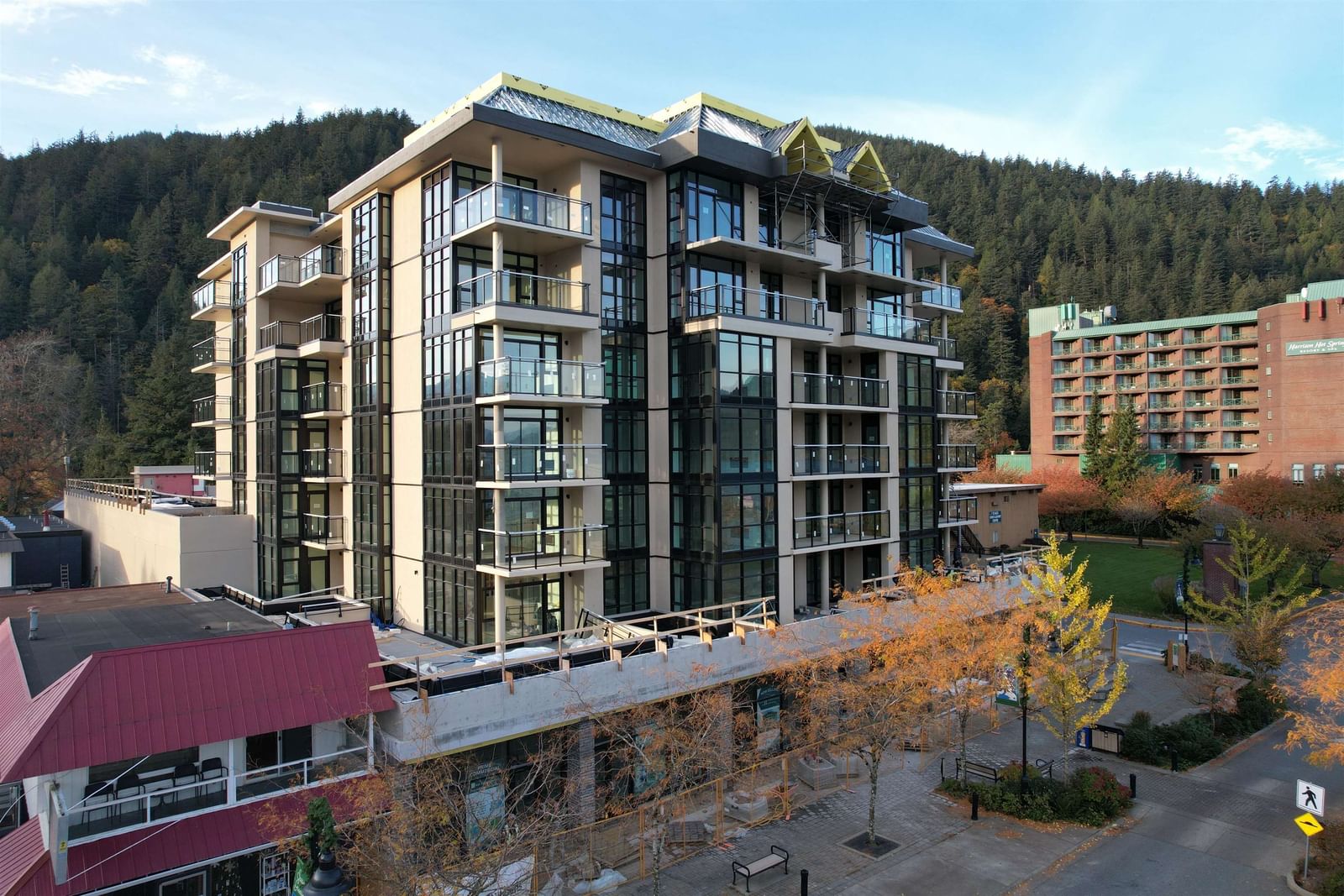 Listing Image 10