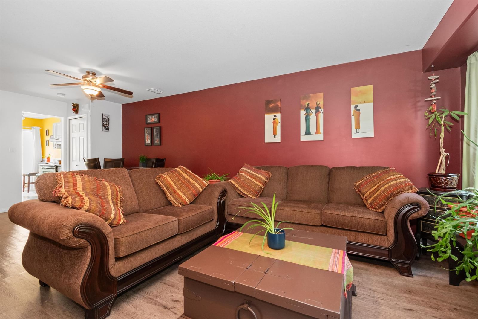 Listing Image 13