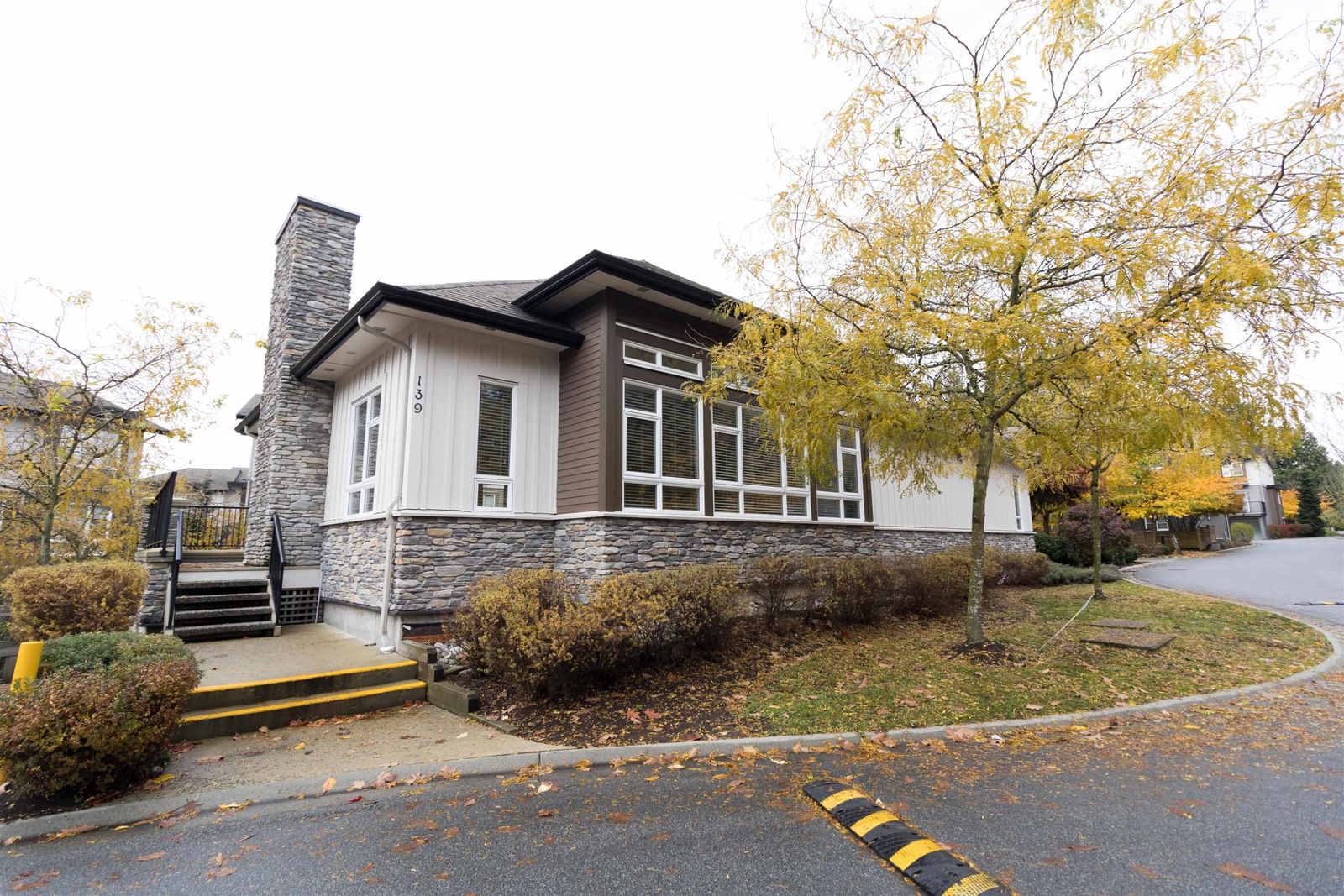 Listing Image 27