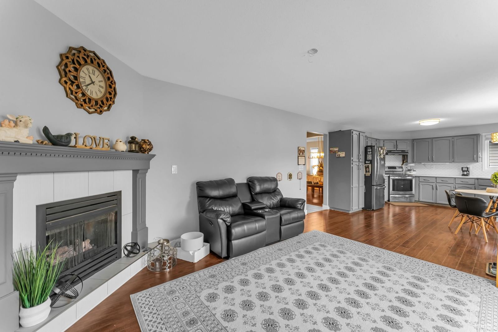 Listing Image 21