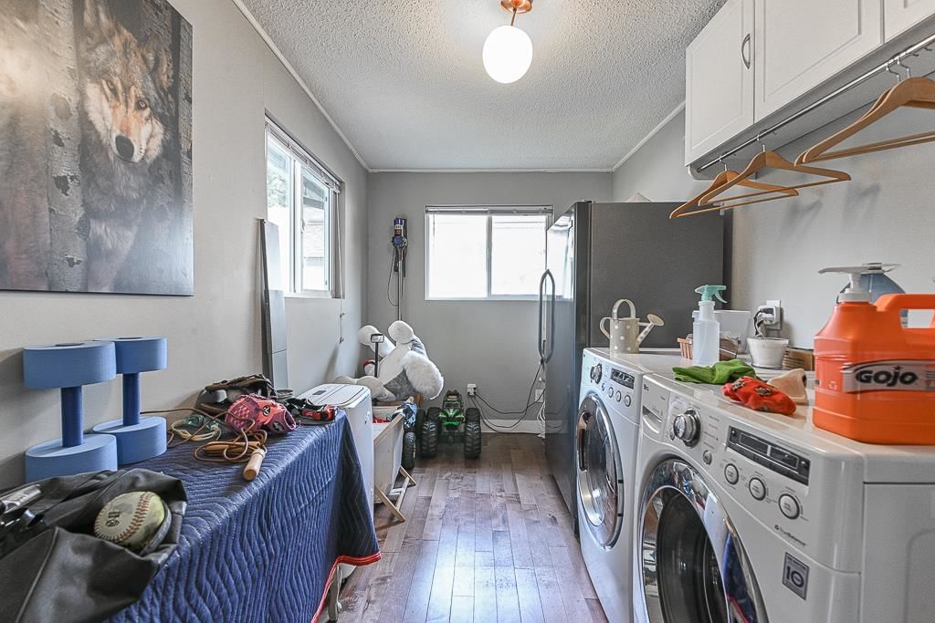 Listing Image 19