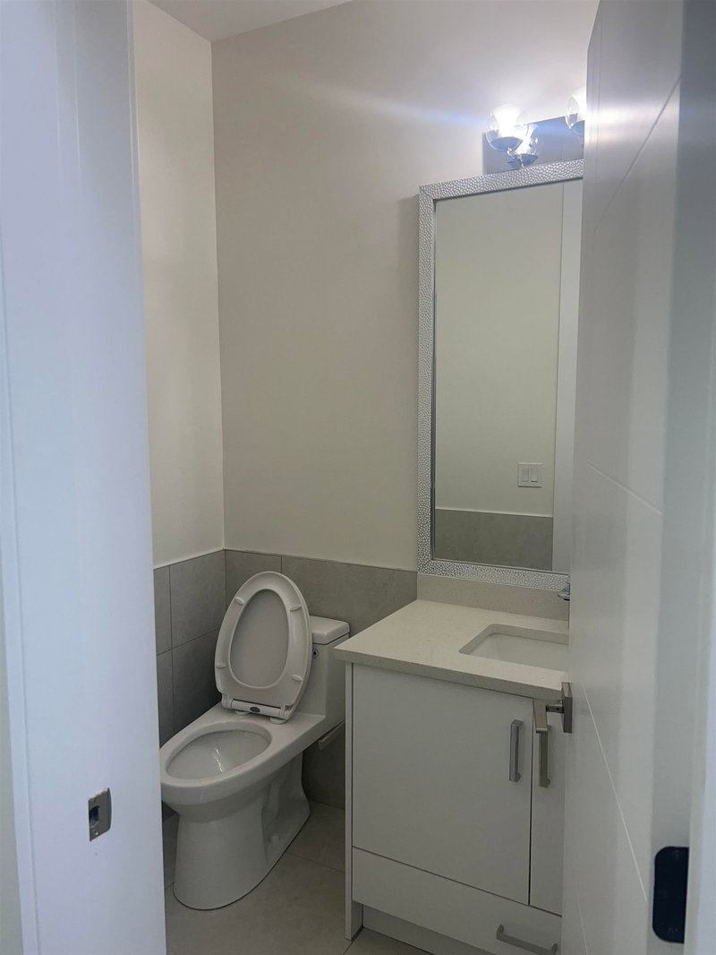 36716 Dianne Brook Avenue, Abbotsford, V3G 0H4 | Image 3