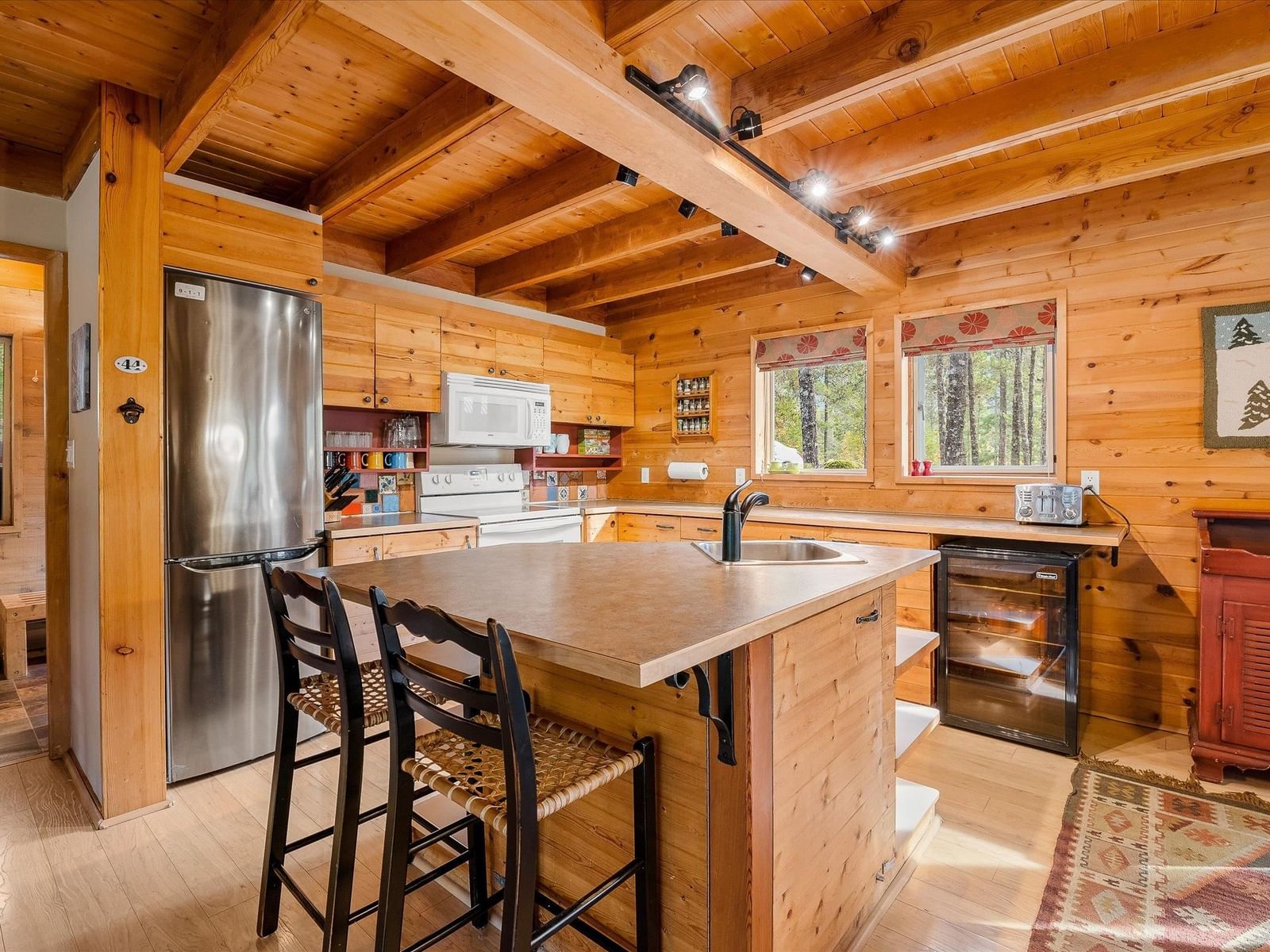 Listing Image 9