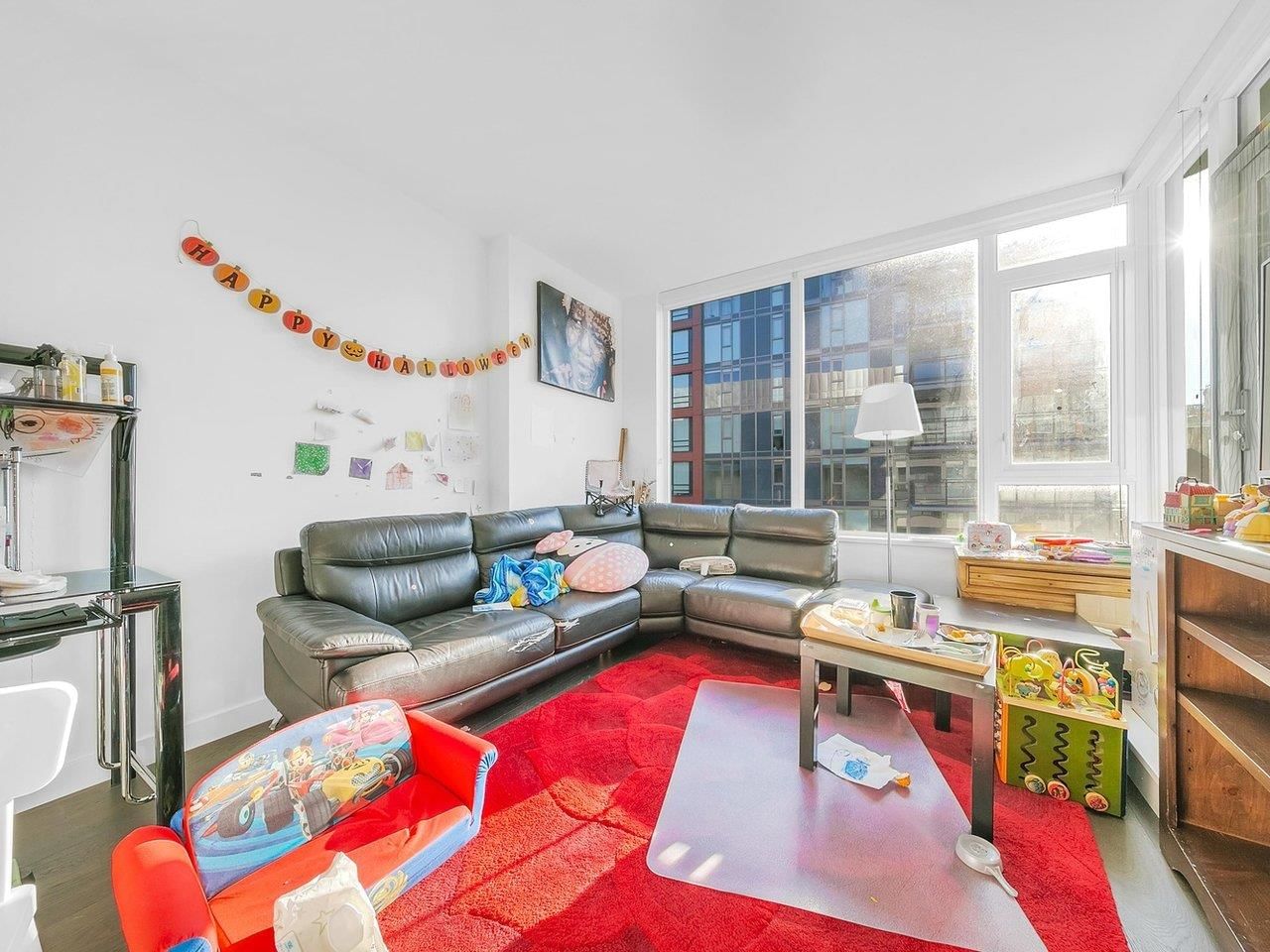 Listing Image 13