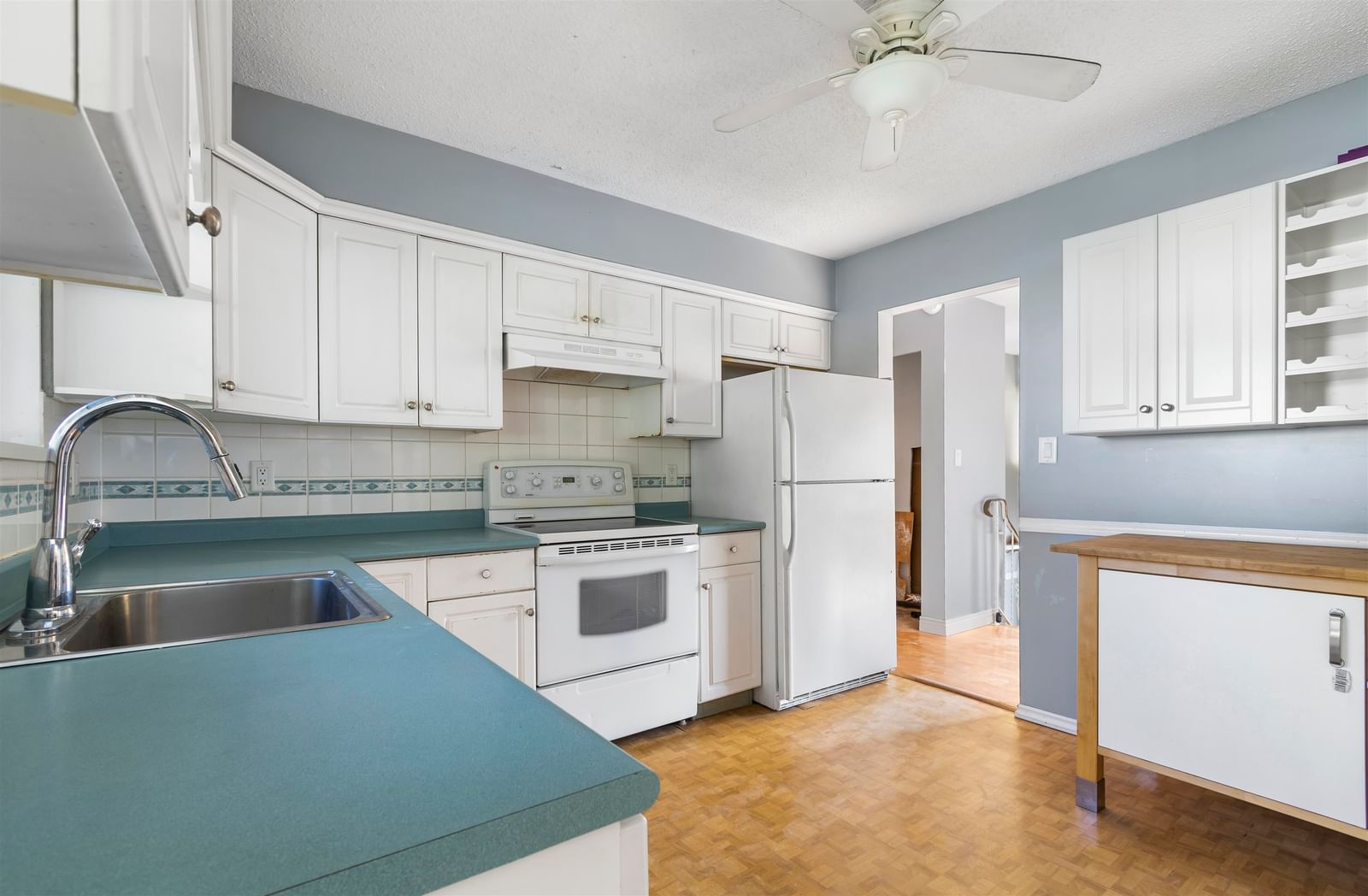 Listing Image 8