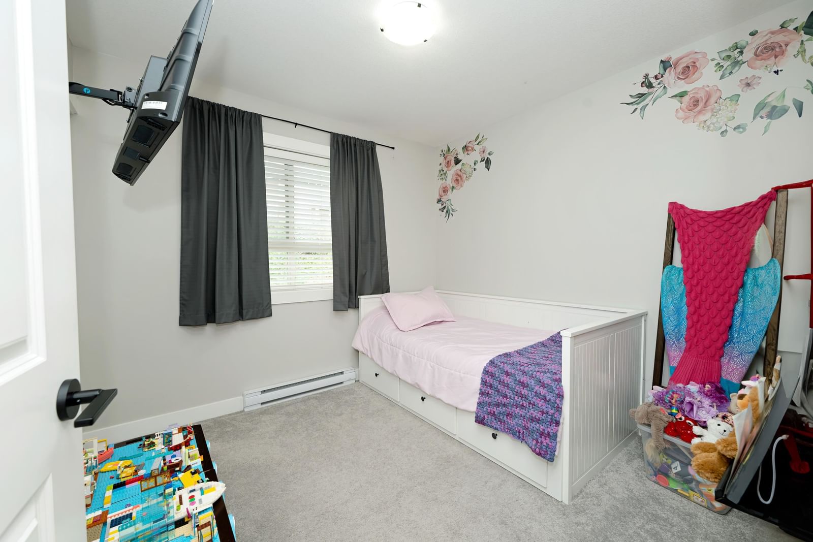 Listing Image 18