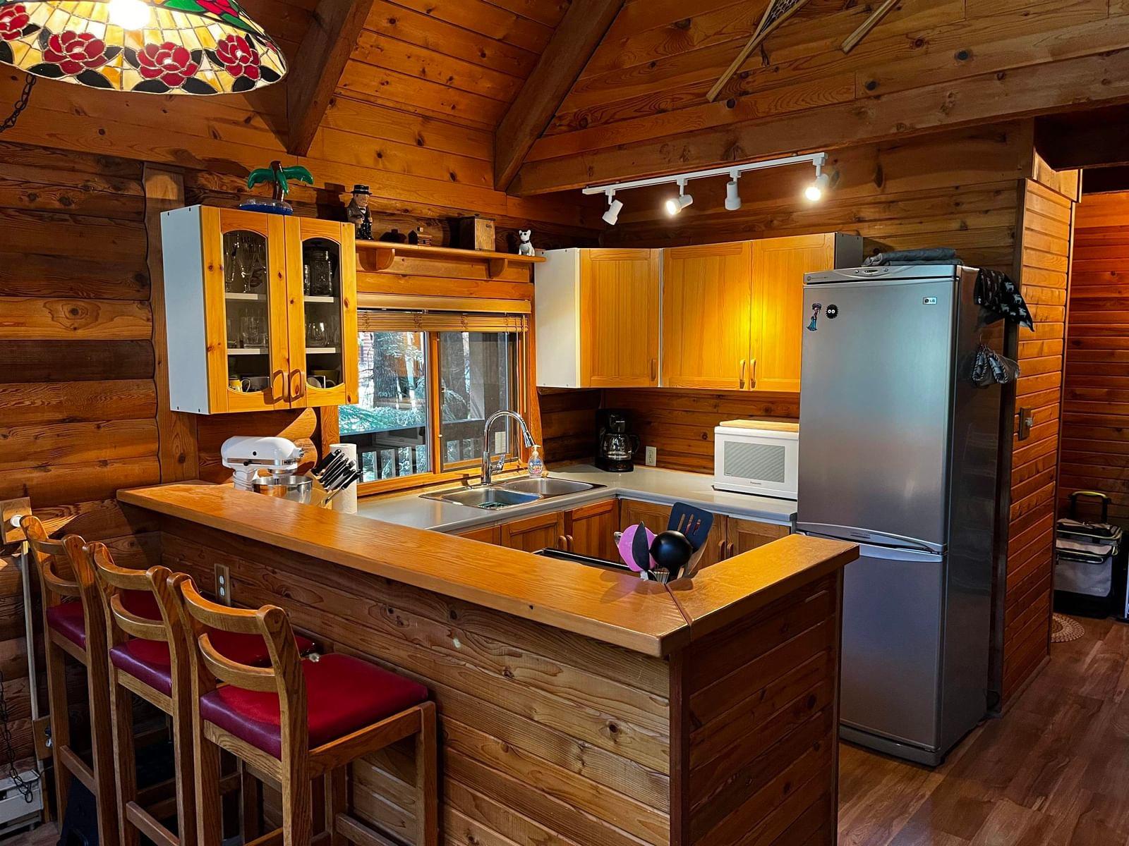 Listing Image 9