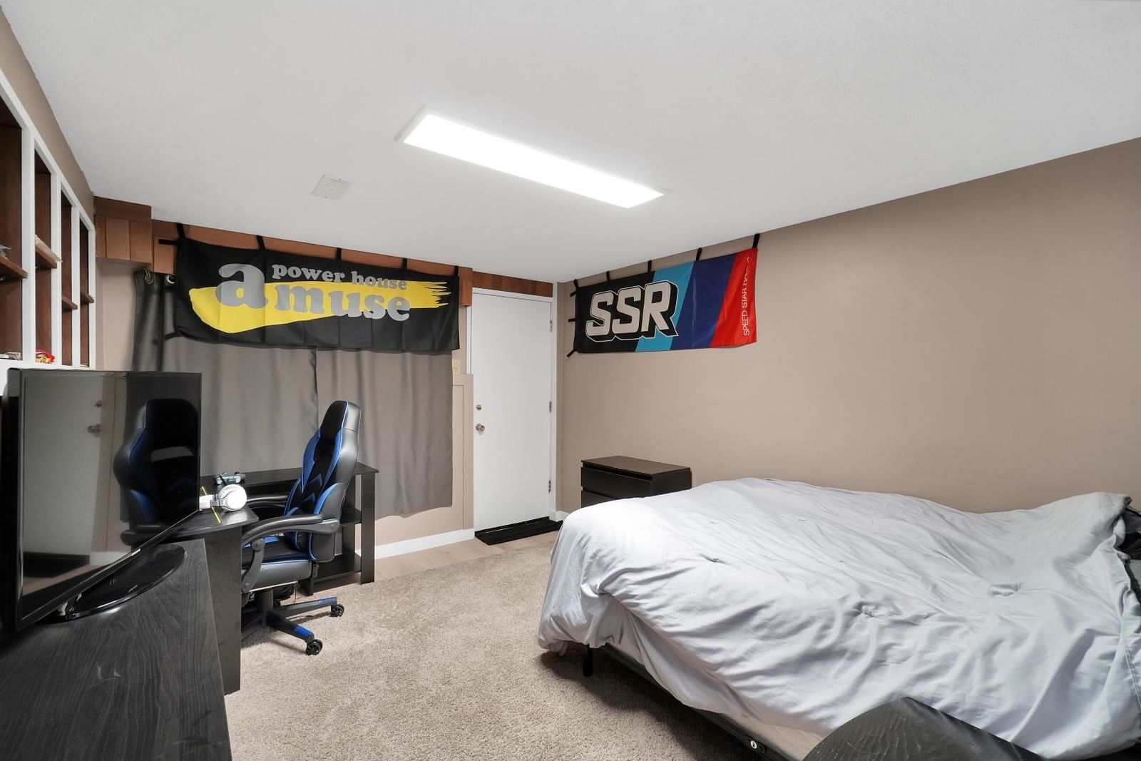 Listing Image 27