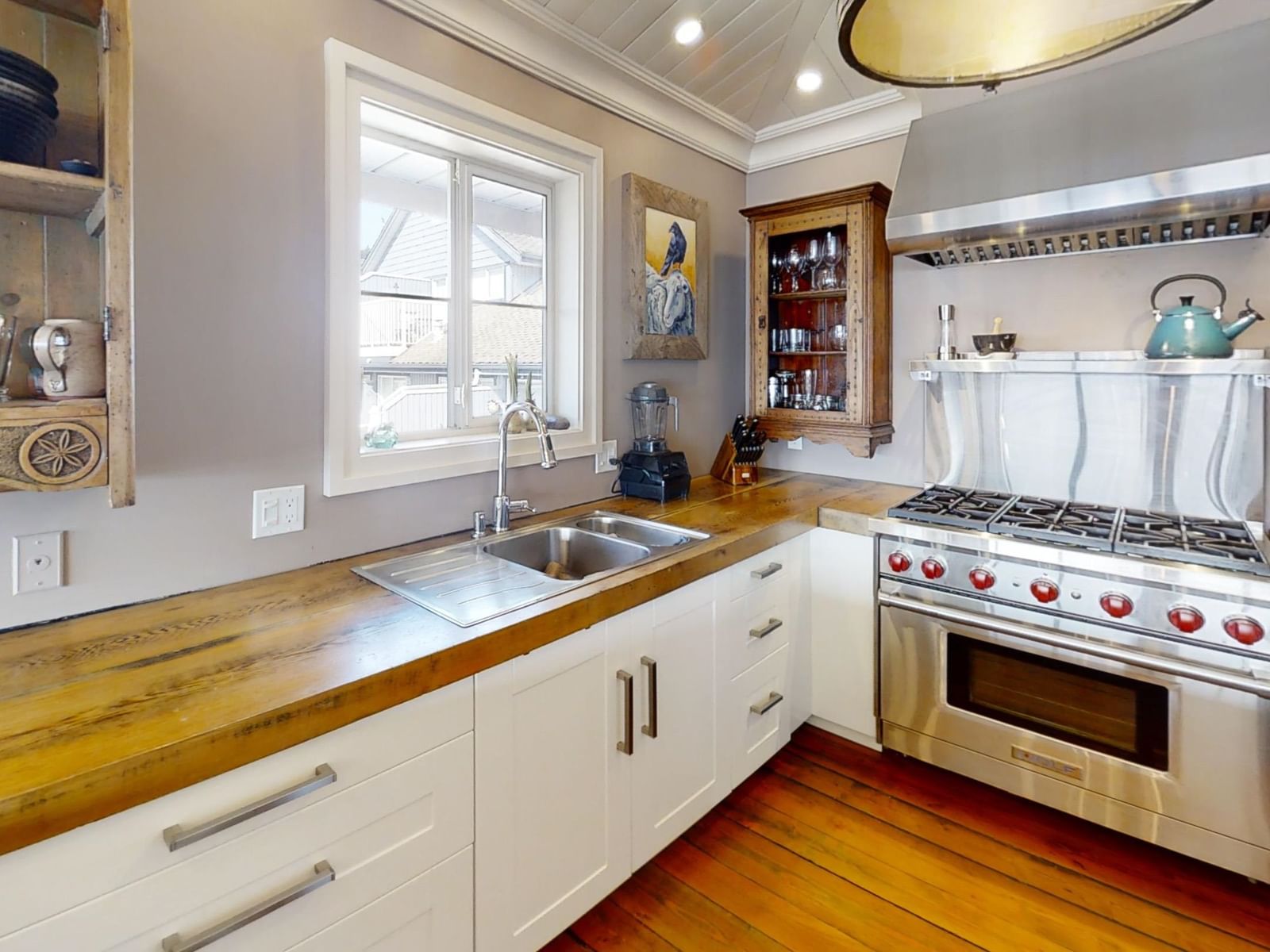 Listing Image 12