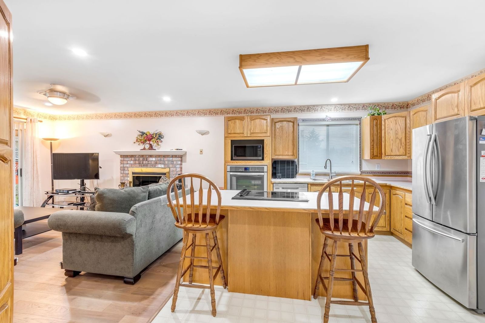 Listing Image 14