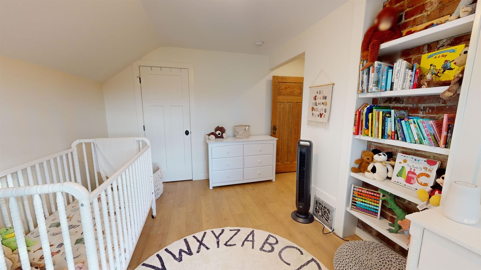 Listing Image 13