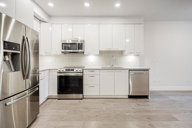 114 - 5485 Brydon Crescent