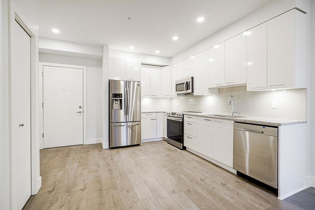 114 - 5485 Brydon Crescent