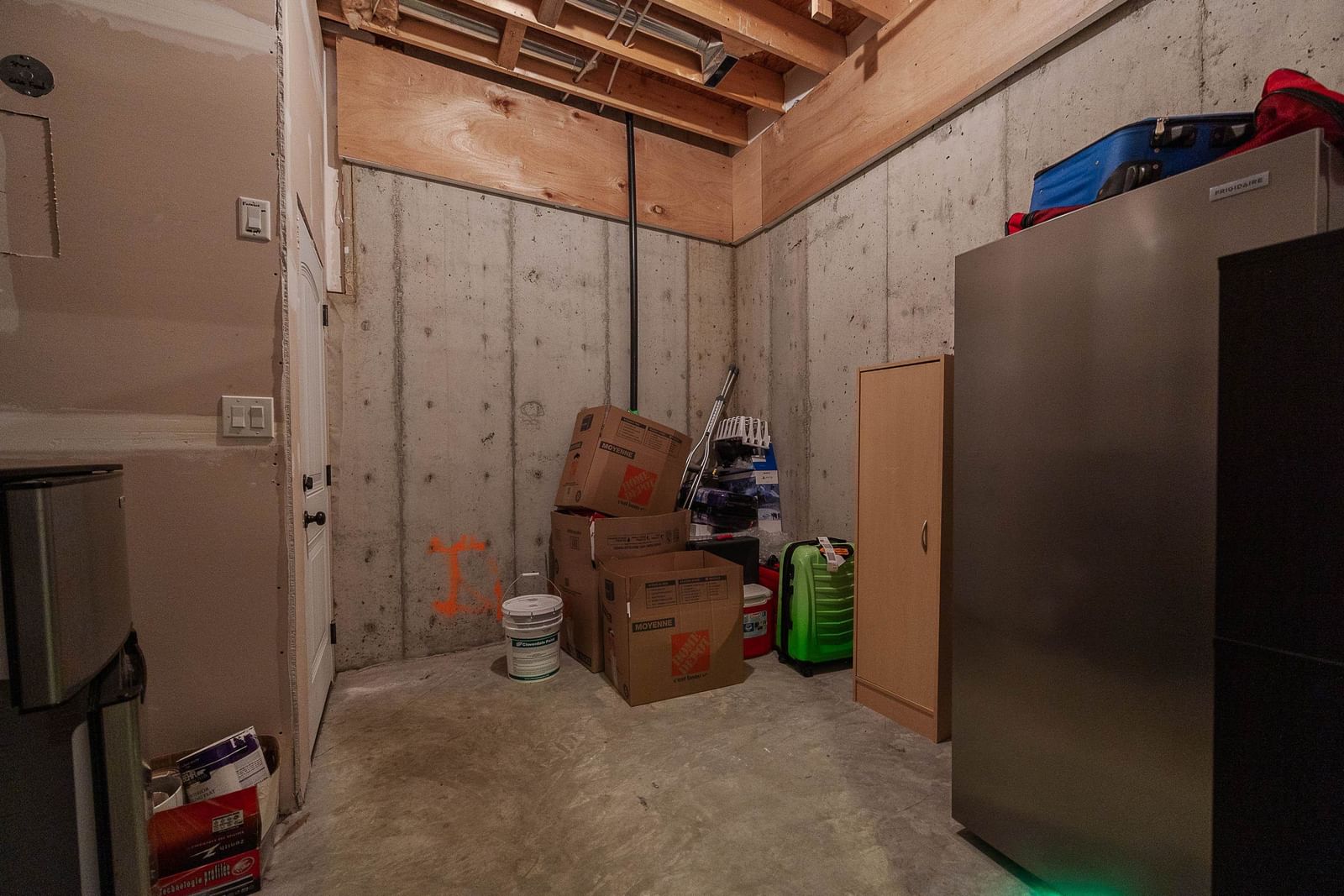 Listing Image 19