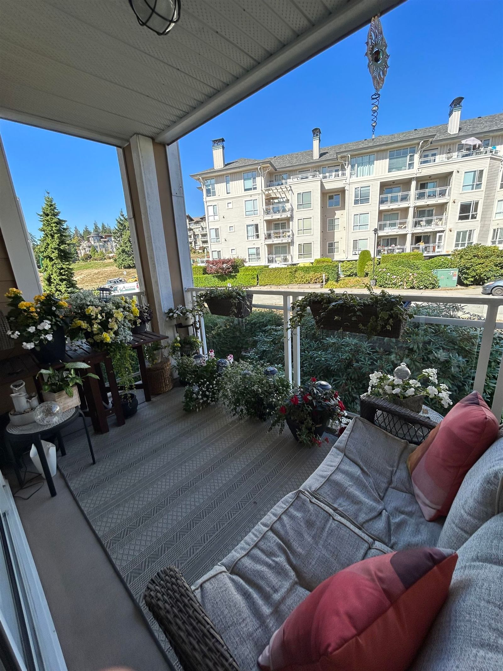 Listing Image 19