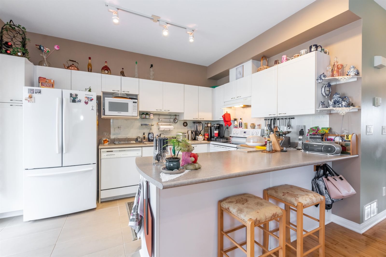 Listing Image 13