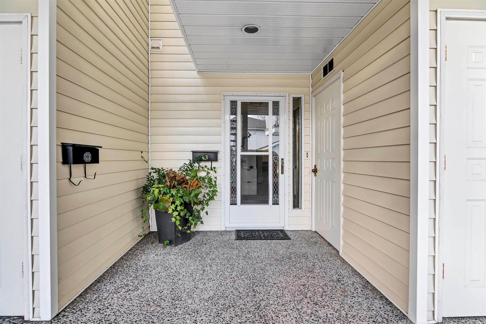 Listing Image 26