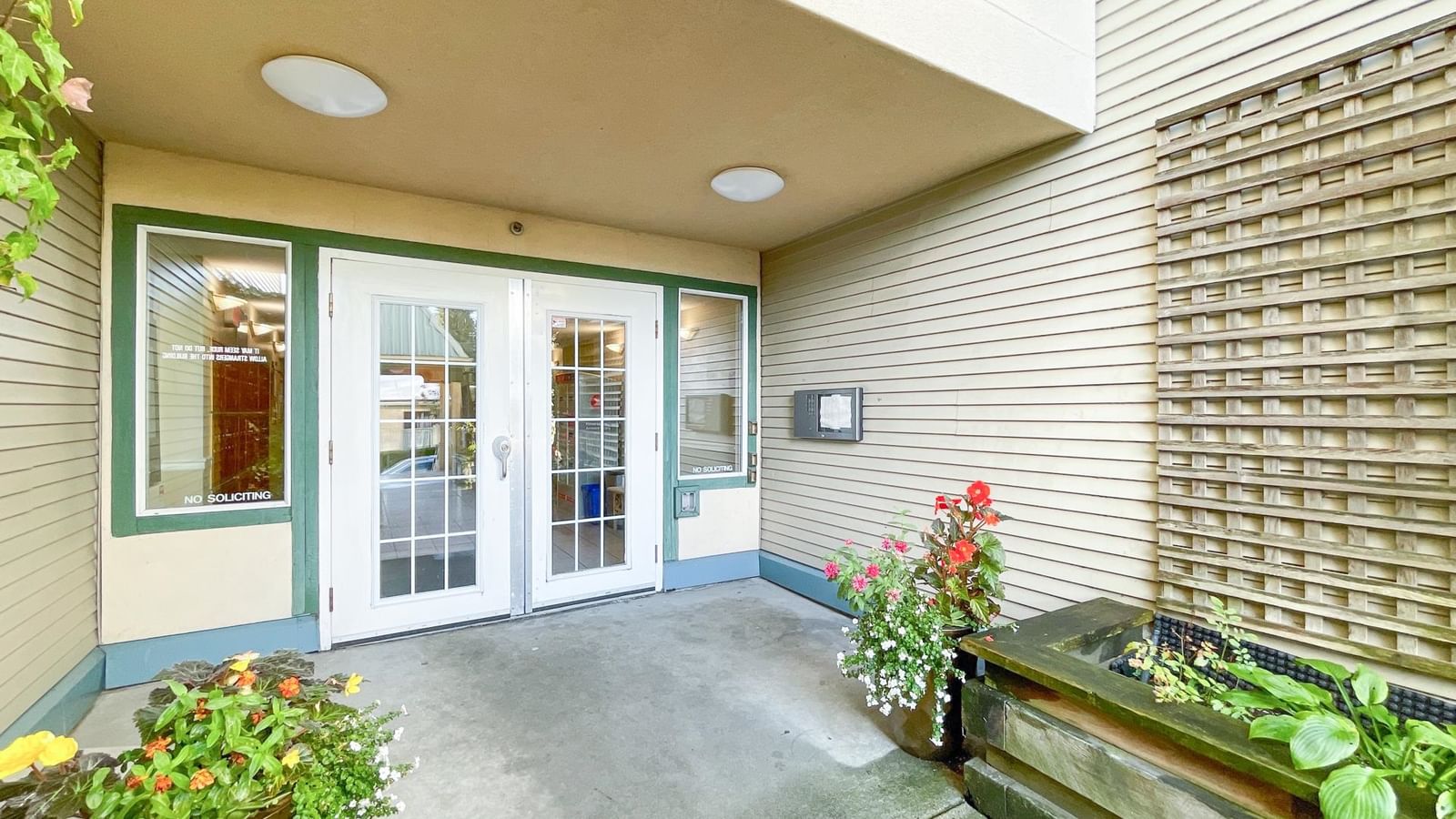 Listing Image 21