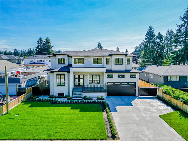 607 Laurentian Crescent