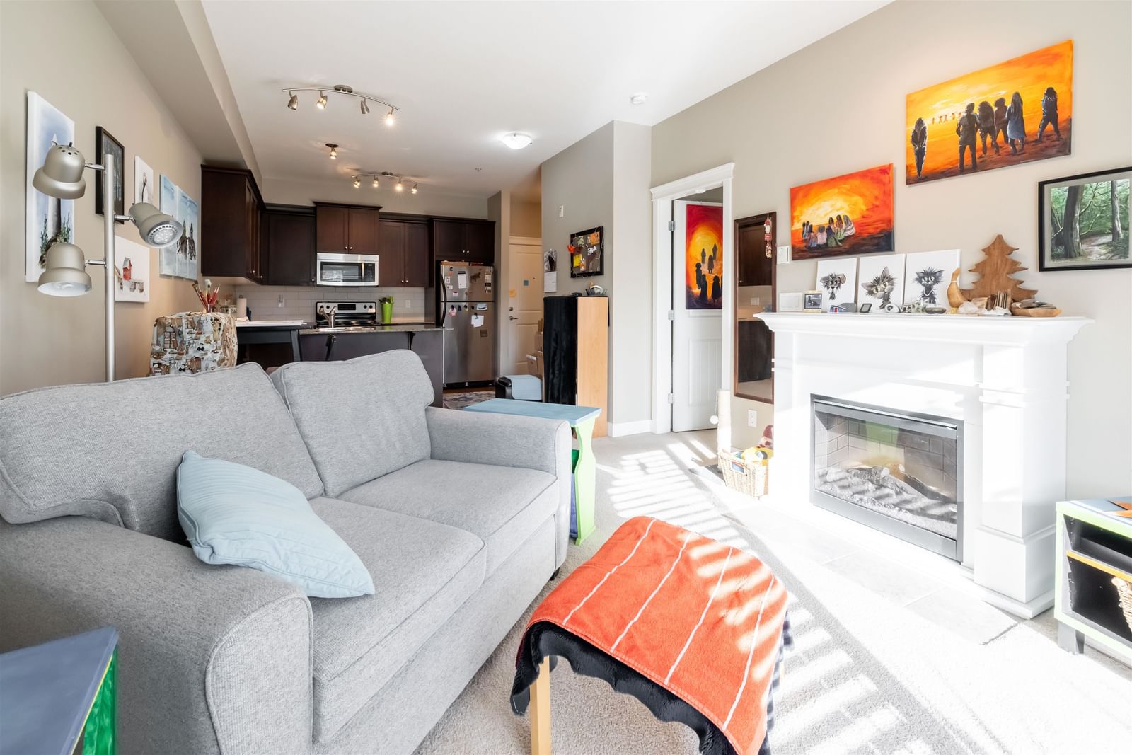 Listing Image 12