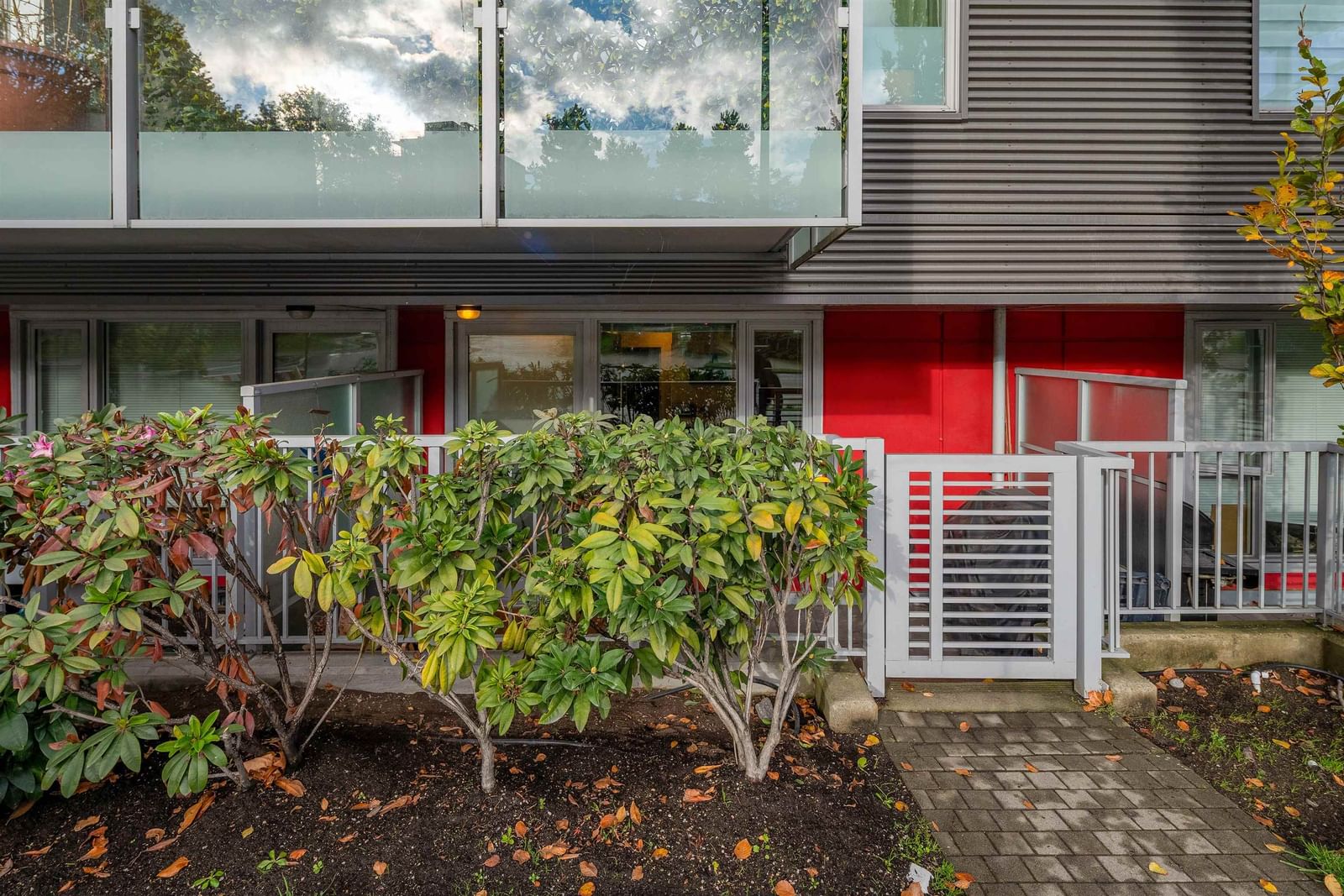 Listing Image 15