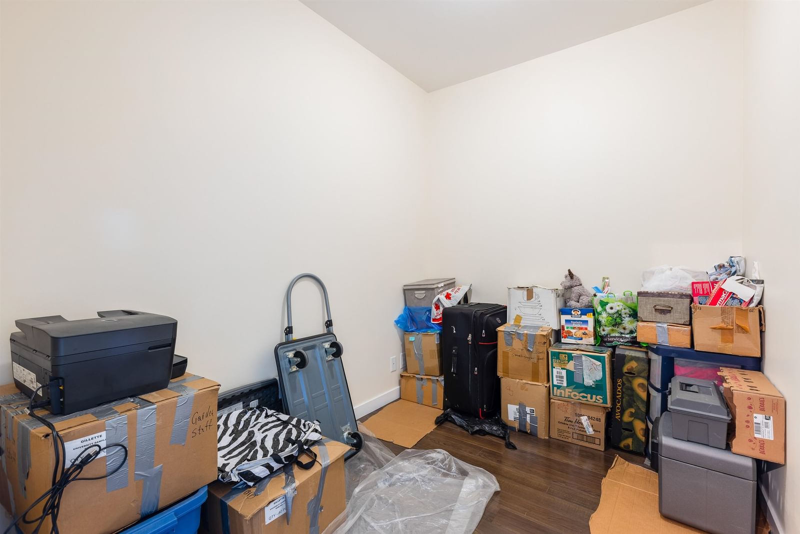 Listing Image 19