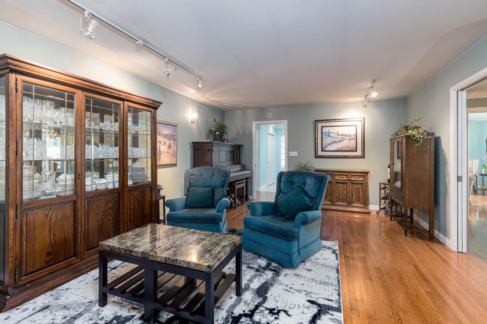 Listing Image 23