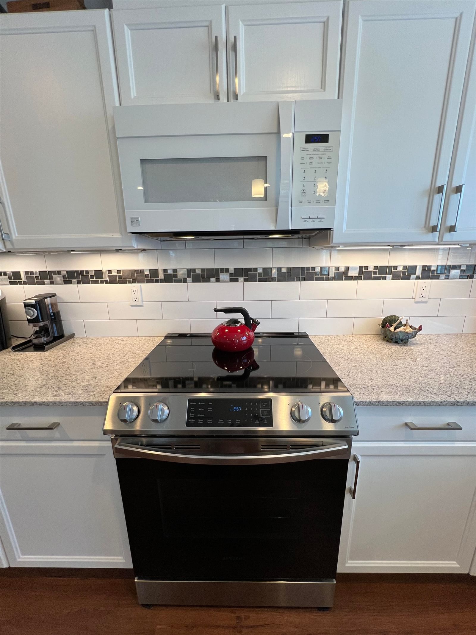 Listing Image 13