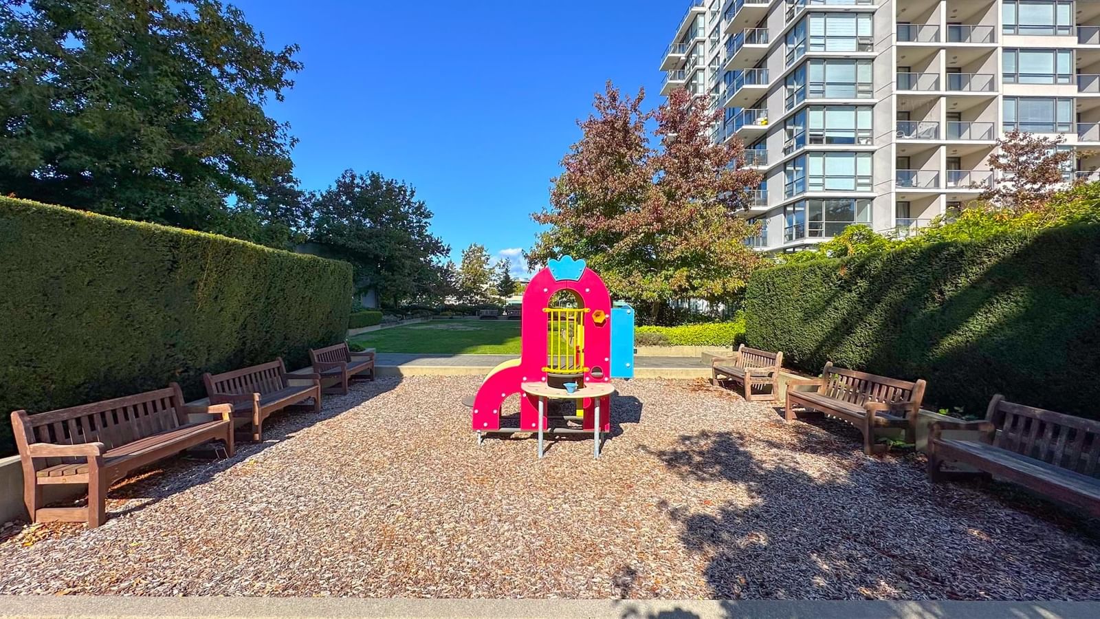 Listing Image 17