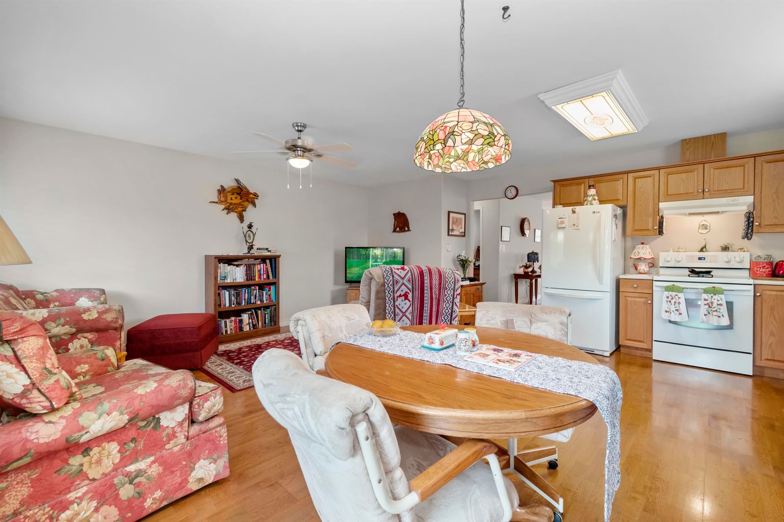 Listing Image 13