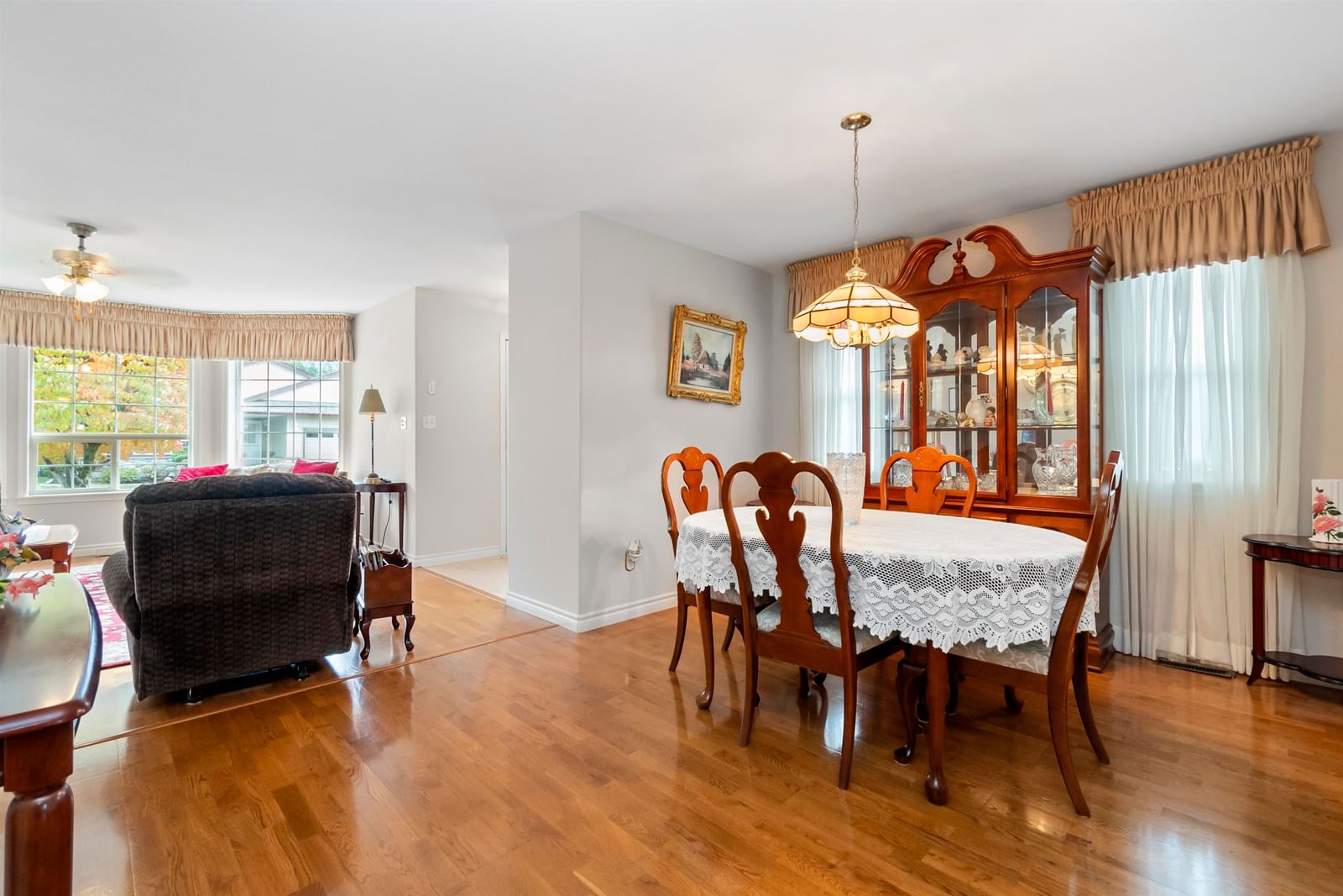 Listing Image 15