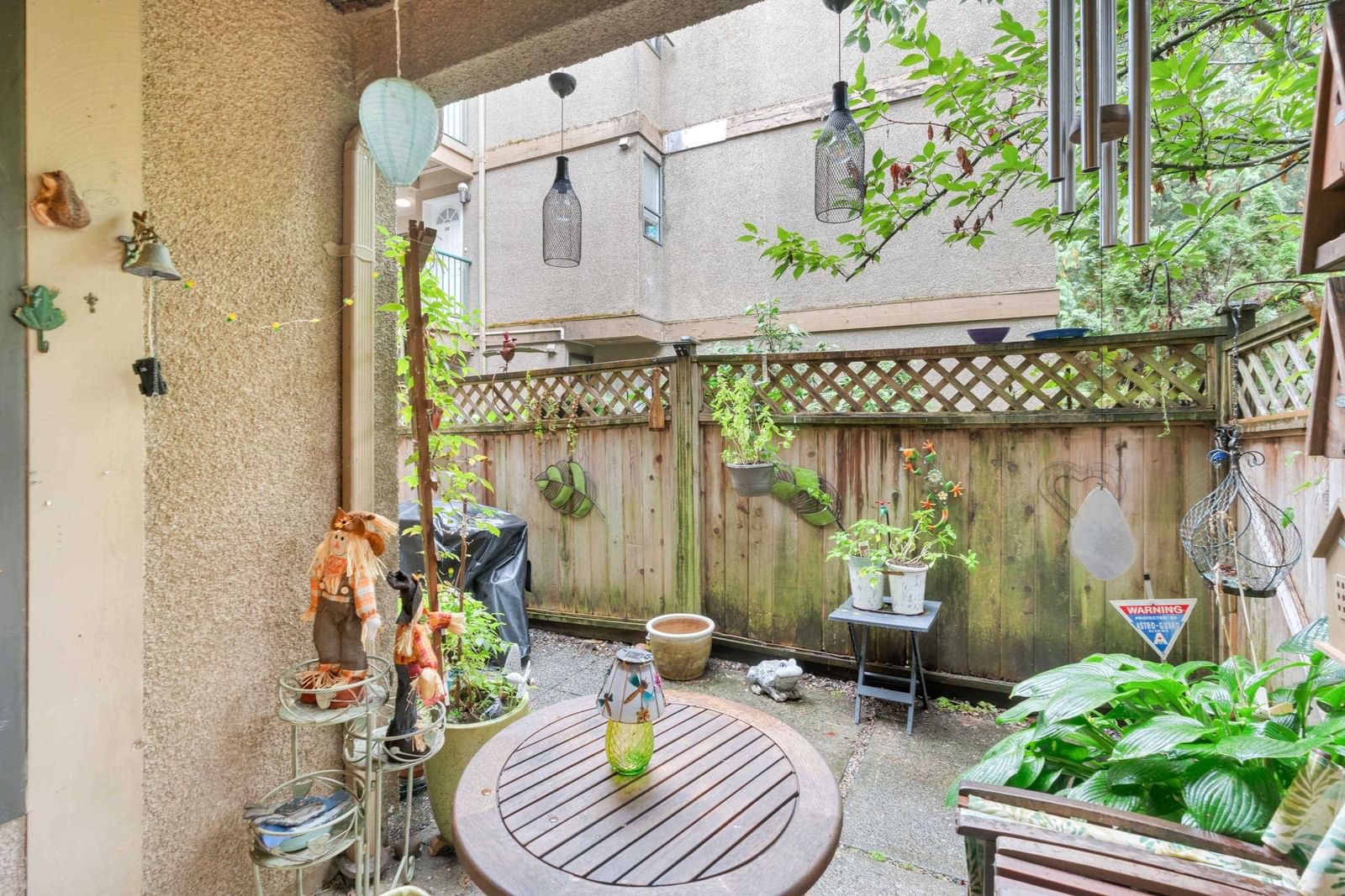 Listing Image 19