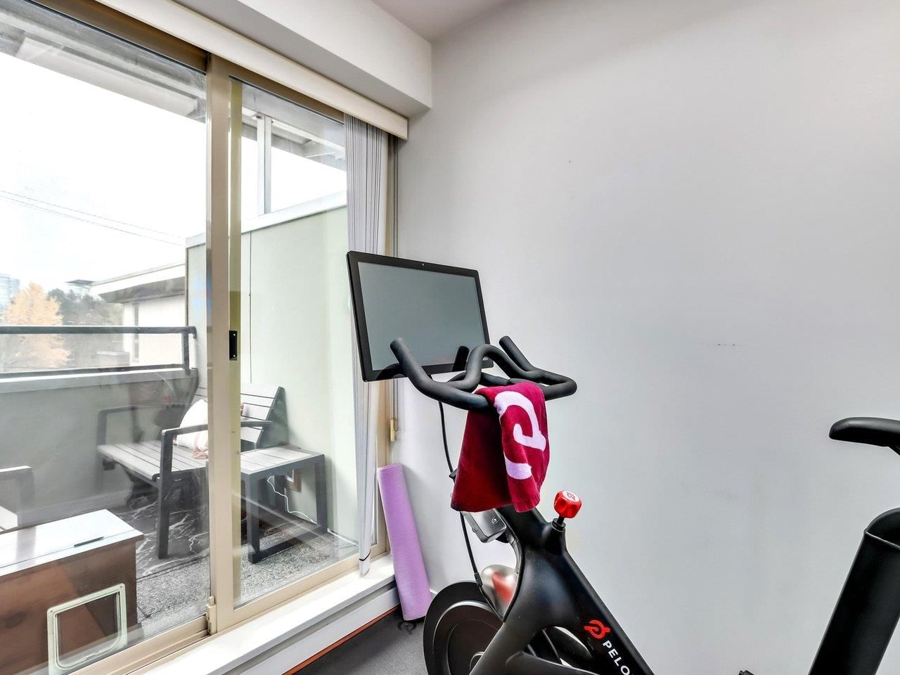 Listing Image 14