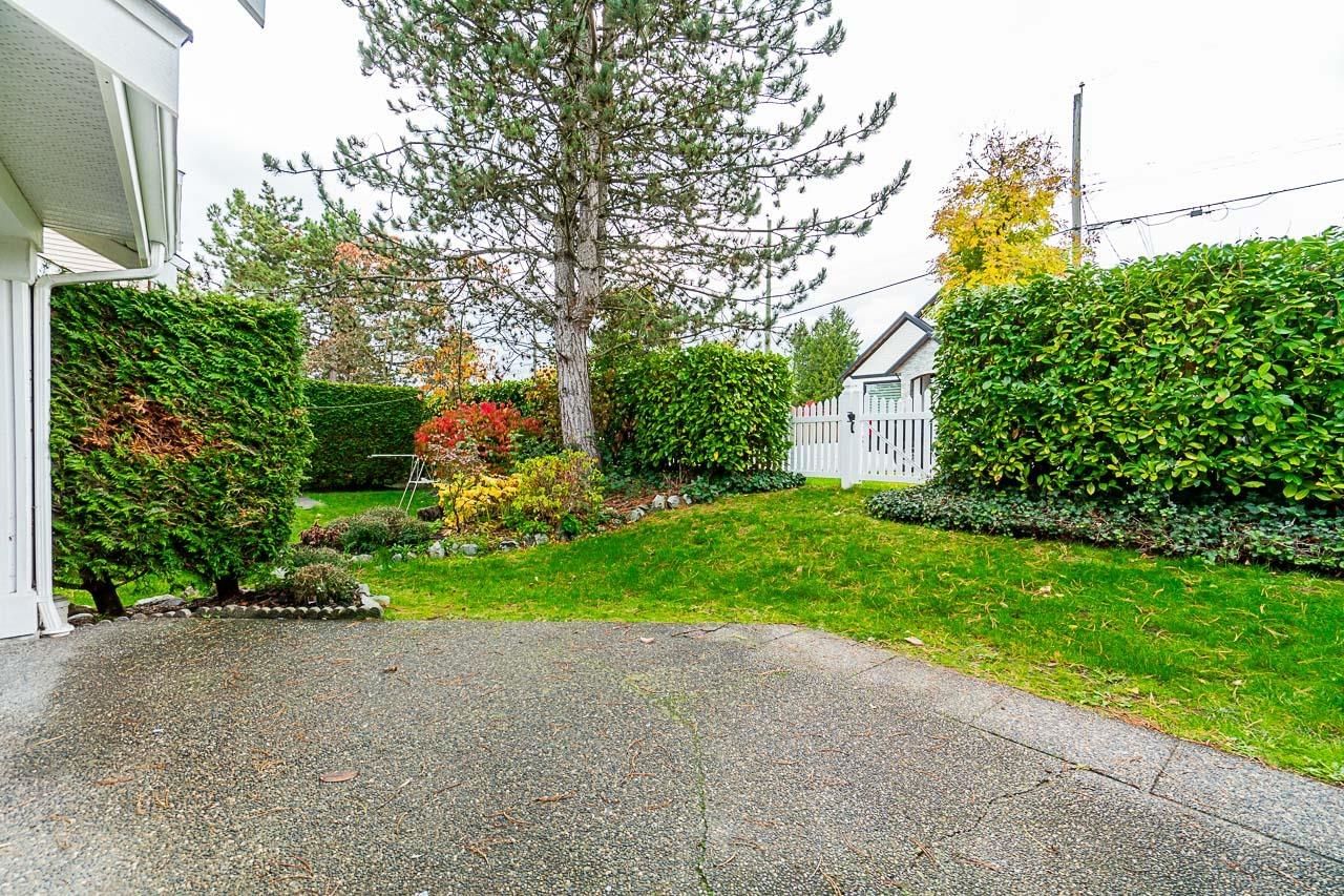 Listing Image 11