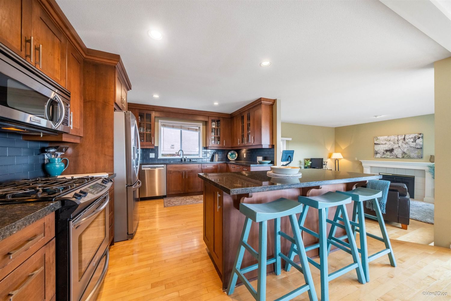 Listing Image 9