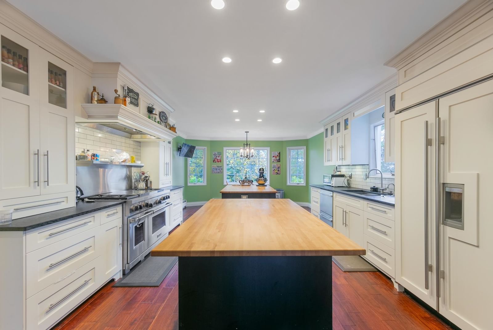 Listing Image 11