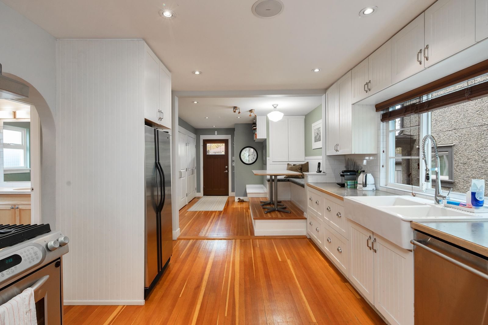 Listing Image 19