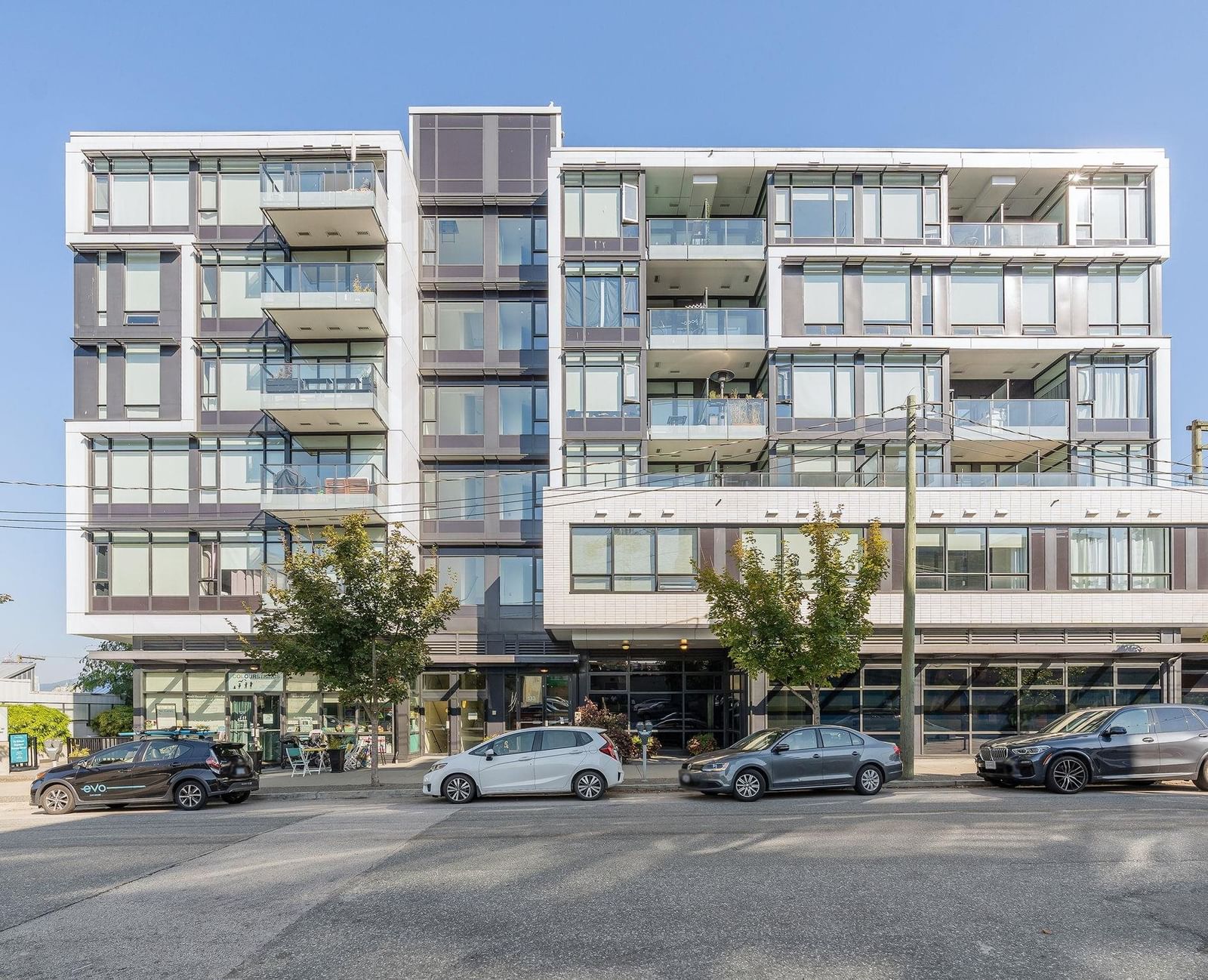 Listing Image 21