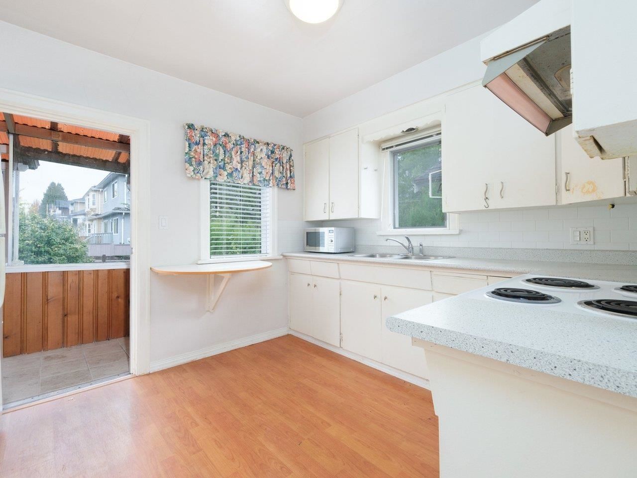 Listing Image 16
