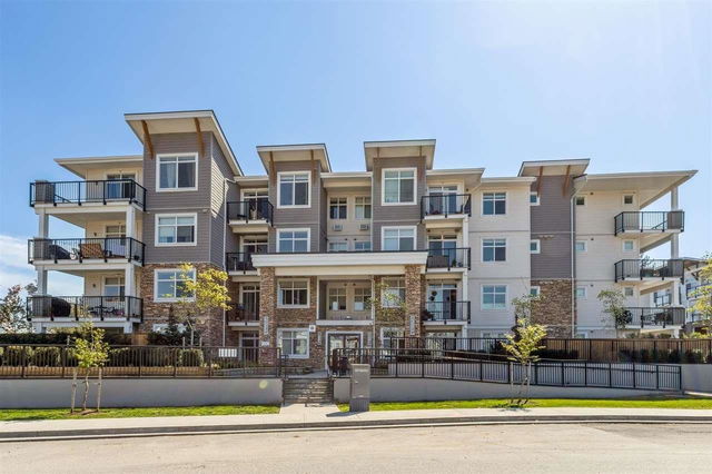 405 - 19940 Brydon Crescent