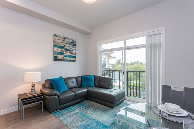 405 - 19940 Brydon Crescent