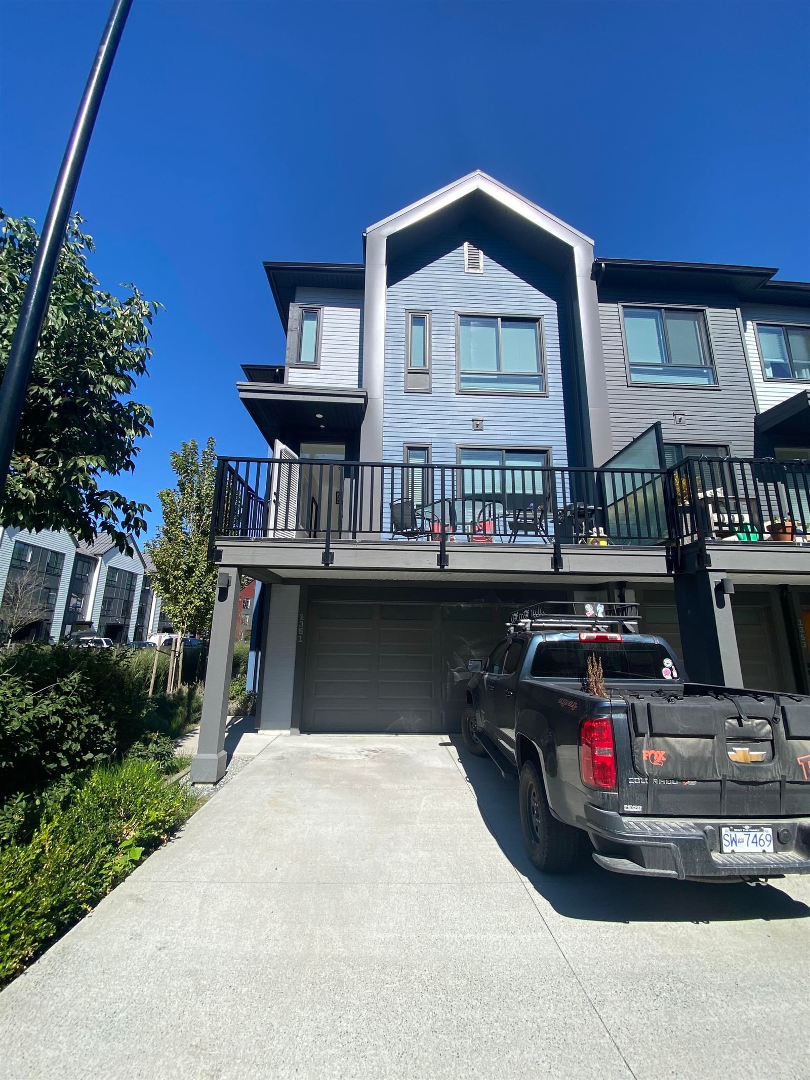 Listing Image 18