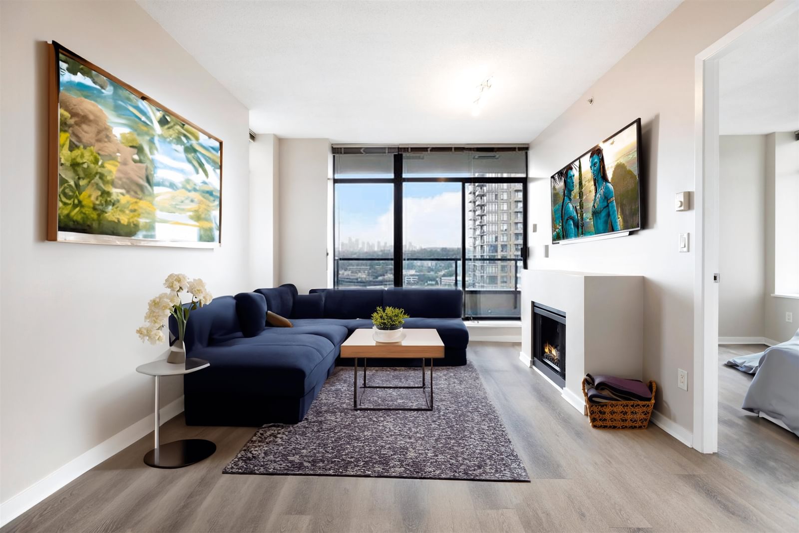 Listing Image 1