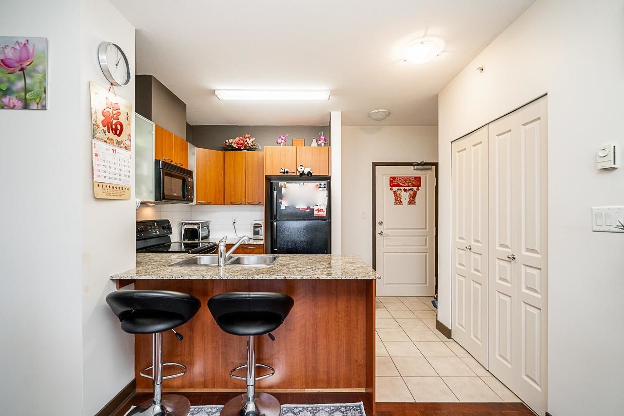 Listing Image 14